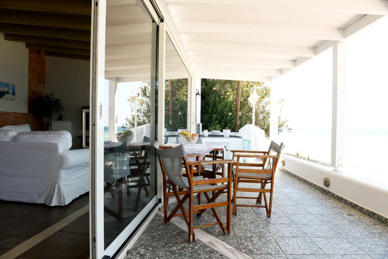 Вилла Patras Luxury Seaside House Экстерьер фото