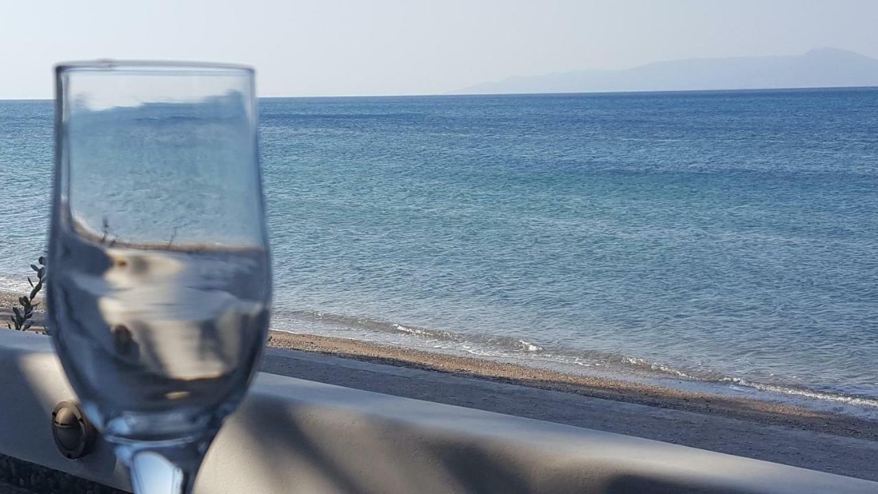 Вилла Patras Luxury Seaside House Экстерьер фото